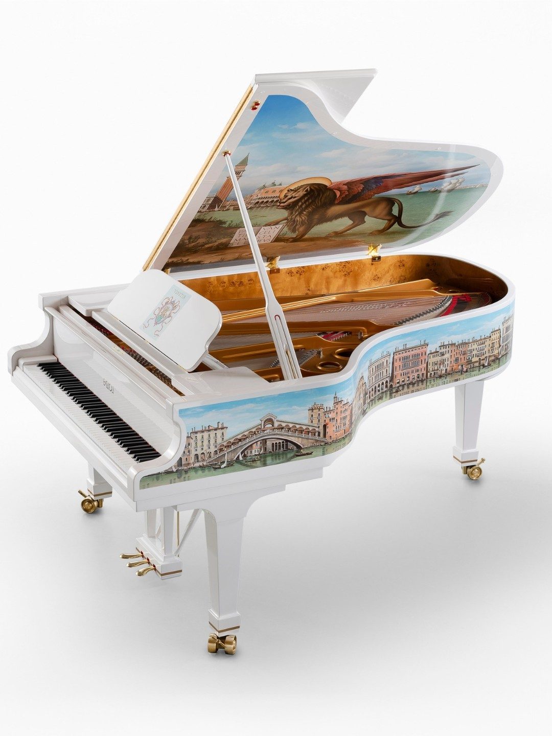 F212 Venetia — main view